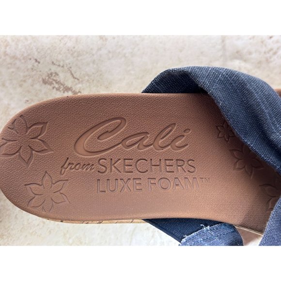 Skechers Women's Beverlee - Sail Twist Sandal in Blue/Tan - Size 10 - Picture 4 of 11